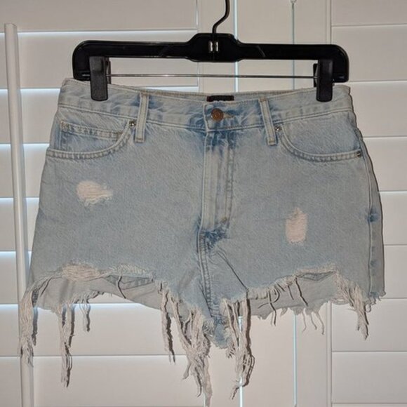 BDG Urban Outfitters Girlfriend High Rise Waisted Cut Off Raw Hem Jean Shorts 4 - Picture 2 of 3